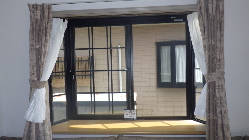 ③LDK３<br />
<br />
Ｗ１６４８×Ｈ１１４１<br />
中サイズ　窓面積（1.6㎡以上2.8㎡未満）